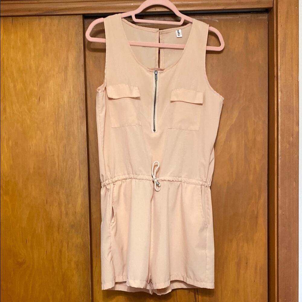 Ealey Fushi Blush Pink Romper Utility Drawstring Waist !/2 Zip Pockets Neutral